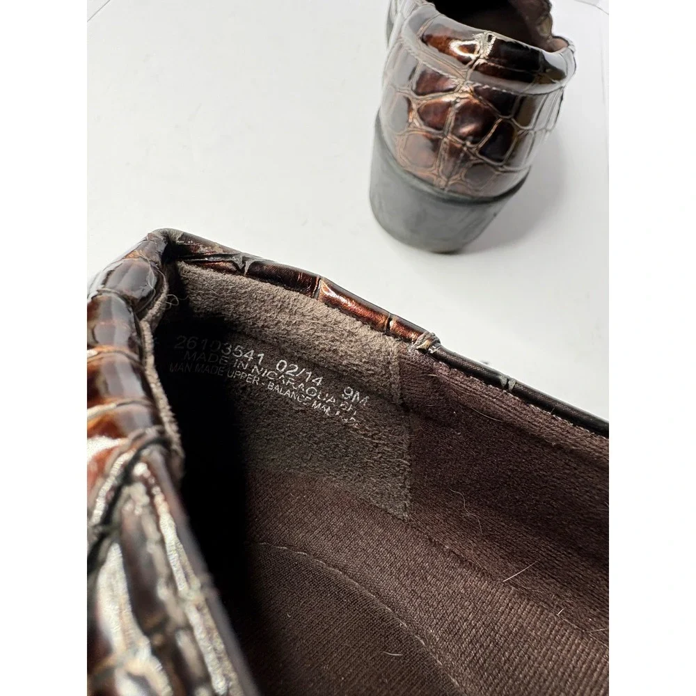 Clarks Brown Croc Embossed Slip On Loafers Wedge‎ Heel Womens 9M 26103541